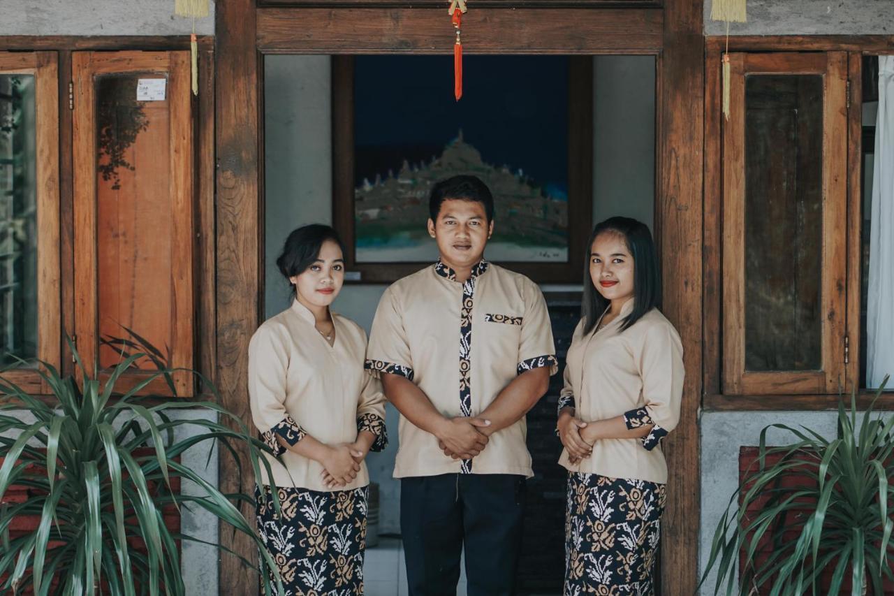 Cempaka Borobudur Guest House Magelang Exterior foto